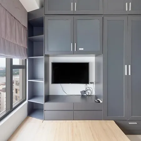 Smile Home Tresor Apartment - Modern Comfortable-3